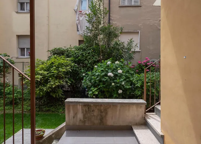 Xenia Apartments - Renovated Flat In Navigli Area